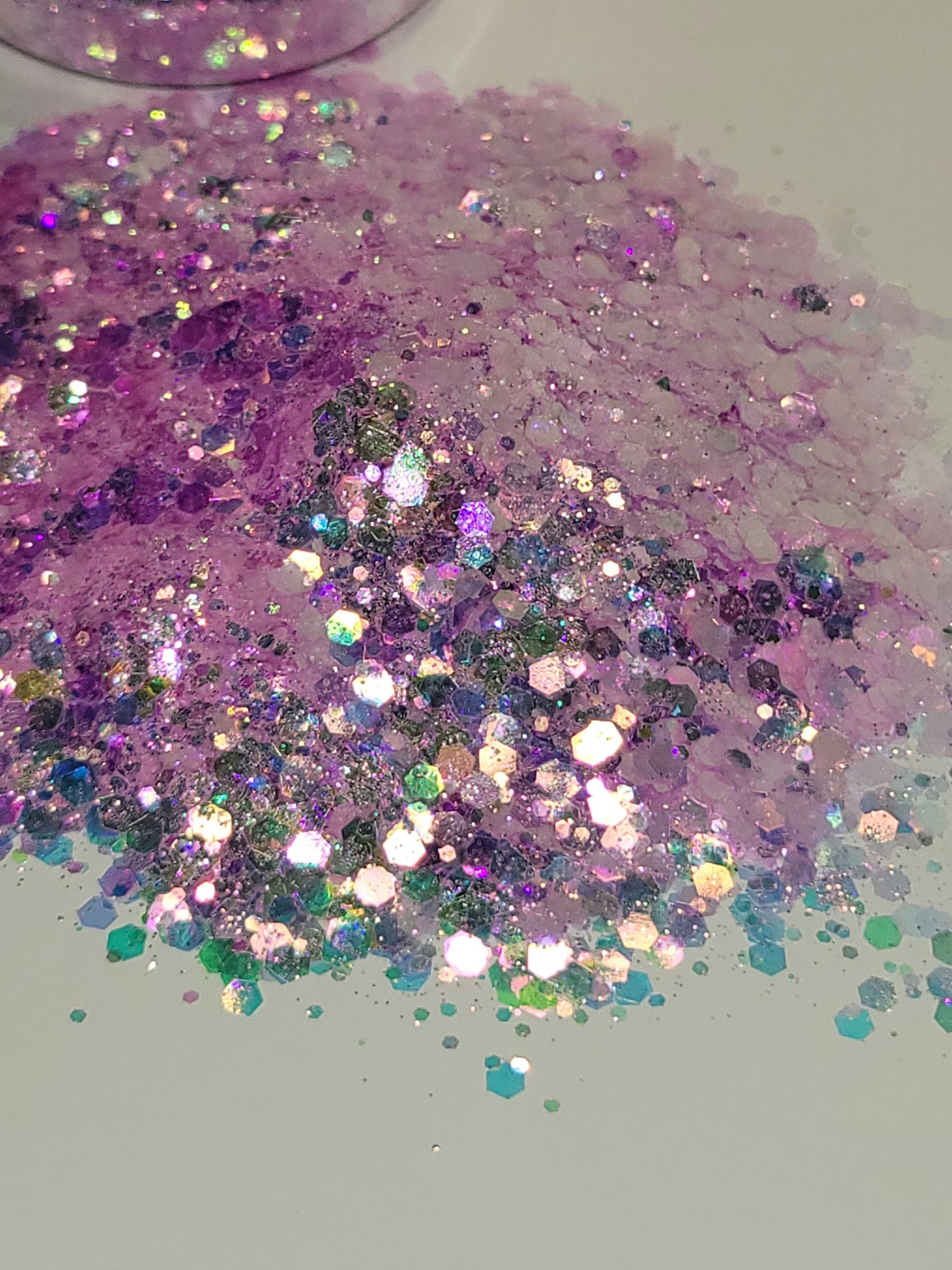 Flamingo Fizz Chunky Glitter image 2