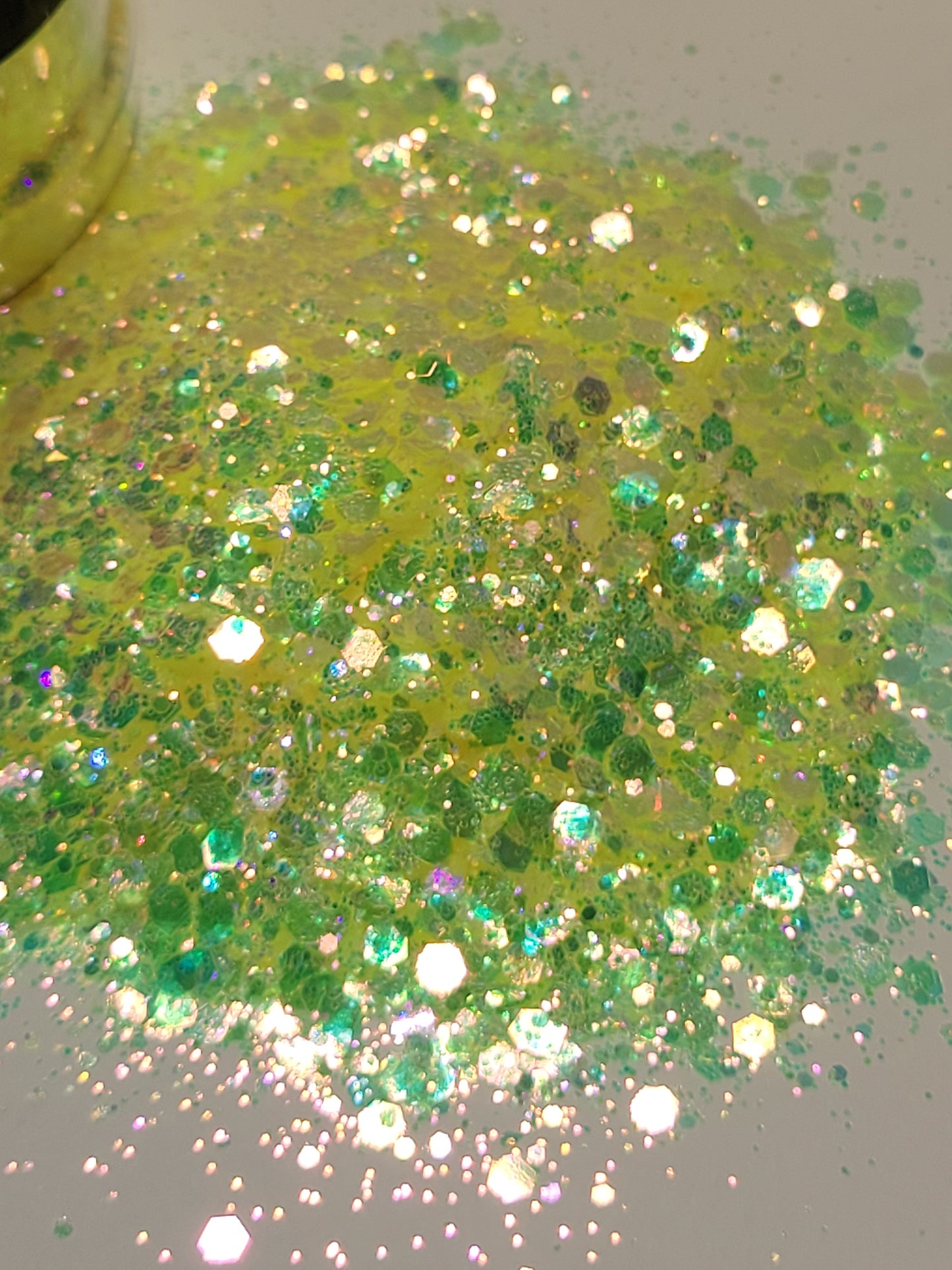 Bright Idea Chunky Glitter image 1